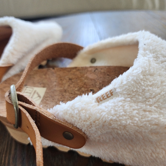 NWOBT Reef  Beach Bum Sage Feaux Sherling Buckle Clog Mule size 9 - Picture 5 of 6